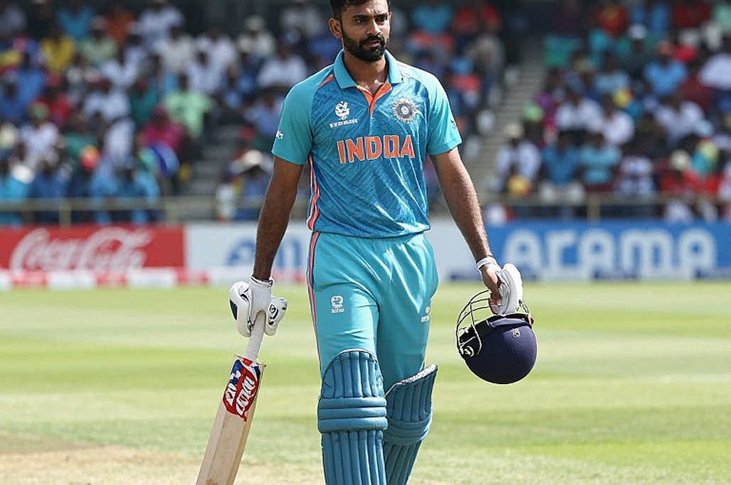 টোকেন আর ট্রিগার: এশিয়ার ক্রিকেটে ব্লকচেইন পুঁজি কীভাবে ফিল্ডের জ্যামিতি সরিয়ে দিচ্ছে
