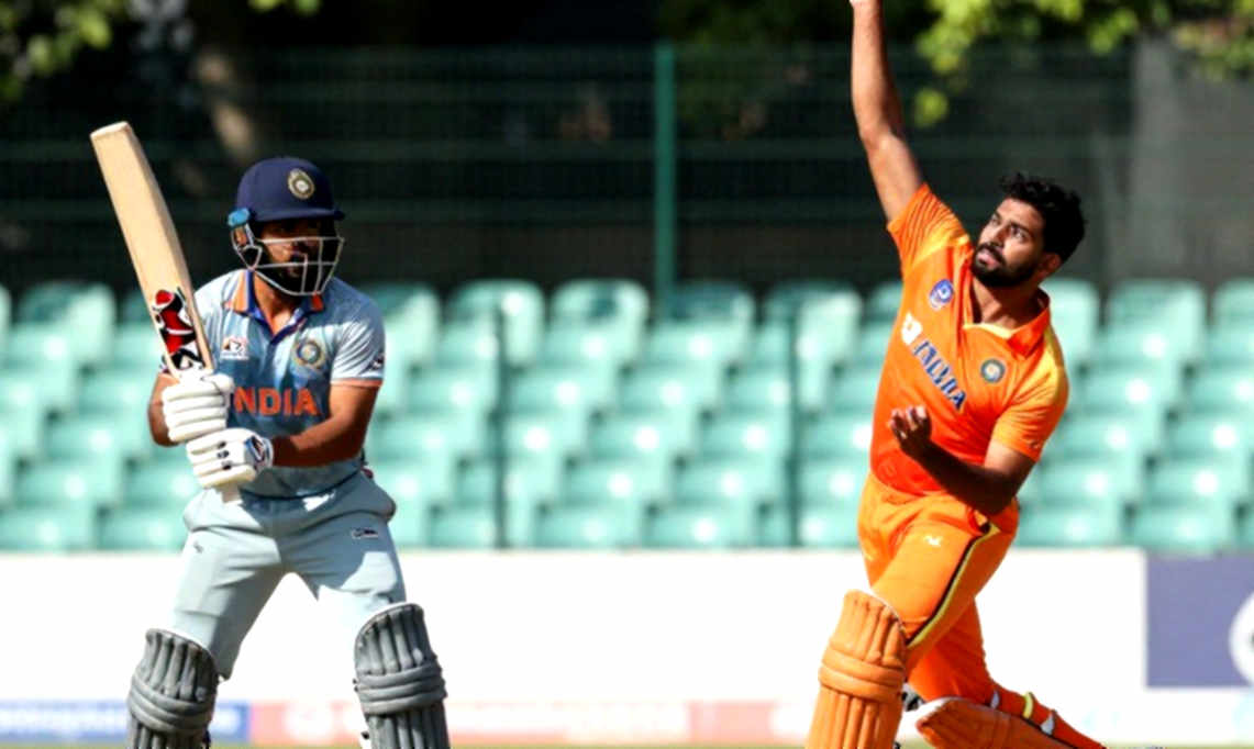 One Name in Pencil: Australia's Load Ledger and New Zealand's New Foundation at North Sydney Oval One Name in Pencil: Australia's Load Ledger and New Zealand's New Foundation at North Sydney Oval