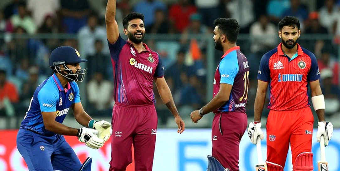 টেস্ট ওপেনিংয়ের ফাঁকা চেয়ার: সিলেটের ১৪৮ রান, নির্বাচকের খাতা আর বাংলাদেশের লাল-বলের বাজার টেস্ট ওপেনিংয়ের ফাঁকা চেয়ার: সিলেটের ১৪৮ রান, নির্বাচকের খাতা আর বাংলাদেশের লাল-বলের বাজার