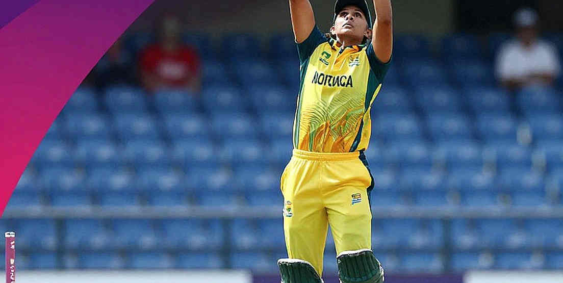 ভুবনেশ্বর ফেরার দাবি: ৩৫১ বাঁচাতে না পারার হিসাব আর তিন ফরম্যাটের গোলমাল ভুবনেশ্বর ফেরার দাবি: ৩৫১ বাঁচাতে না পারার হিসাব আর তিন ফরম্যাটের গোলমাল