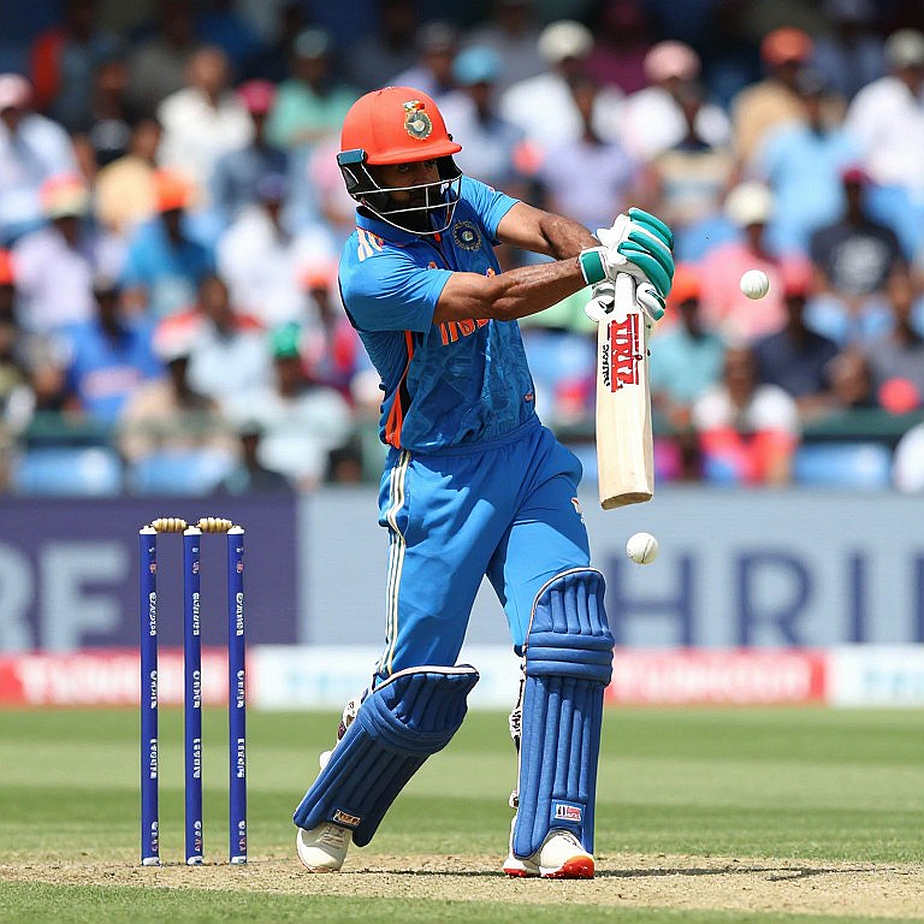 A Test of 'Consistency' in Abu Dhabi's Heat: Shanto's Bangladesh and a Venue That Is Not Neutral A Test of 'Consistency' in Abu Dhabi's Heat: Shanto's Bangladesh and a Venue That Is Not Neutral