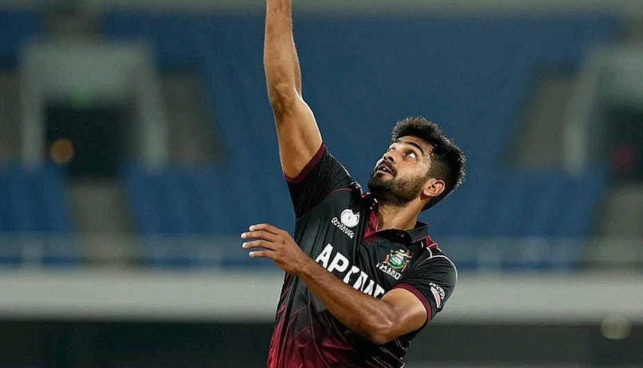স্মিথের হেলমেট আঘাত: ডারবানের চতুর্থ দিনে যে স্লিপ-সংকট ভাবাচ্ছে