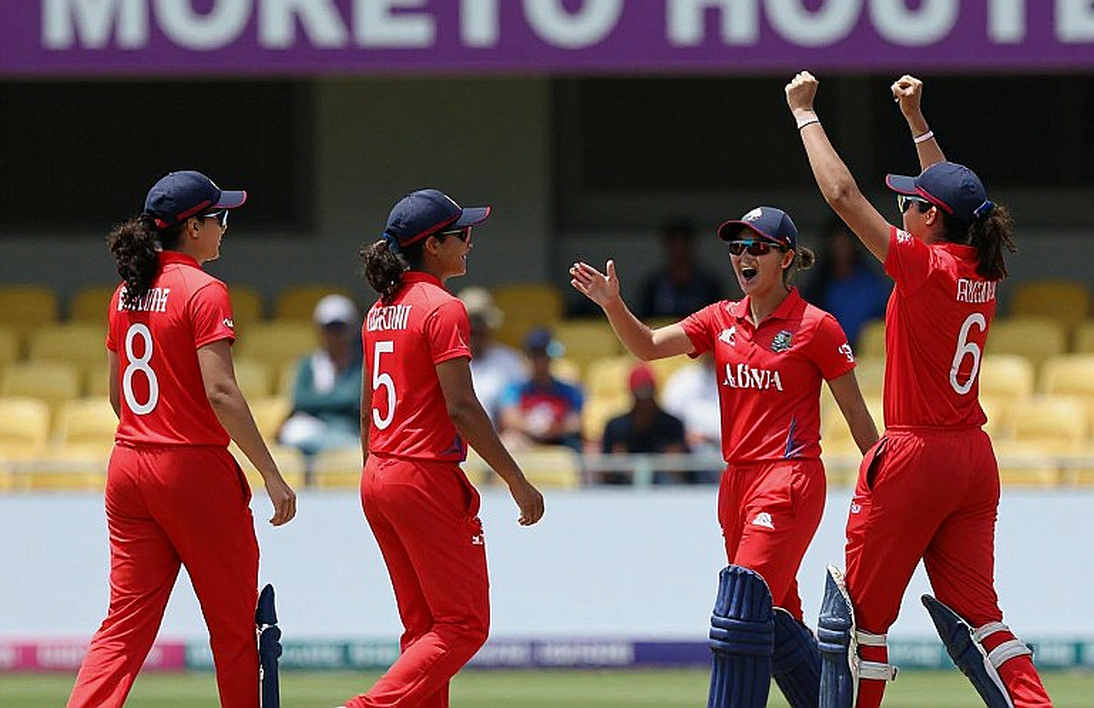 ৫০ উইকেট, প্লেয়ার অব দ্য সিজন — তারপরও চুক্তি নেই: অ্যান্ডারসনকে ছাড়া ল্যাঙ্কাশায়ারের সিদ্ধান্ত বিশ্বাসঘাতকতা নয়, একটা দামের হিসাব ৫০ উইকেট, প্লেয়ার অব দ্য সিজন — তারপরও চুক্তি নেই: অ্যান্ডারসনকে ছাড়া ল্যাঙ্কাশায়ারের সিদ্ধান্ত বিশ্বাসঘাতকতা নয়, একটা দামের হিসাব