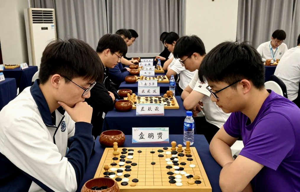 From German Chess Magazine SCHACH to CHESS INSIGHT: Saint Louis's $400,000 and the Ledger of a Single-Patron System From German Chess Magazine SCHACH to CHESS INSIGHT: Saint Louis's $400,000 and the Ledger of a Single-Patron System